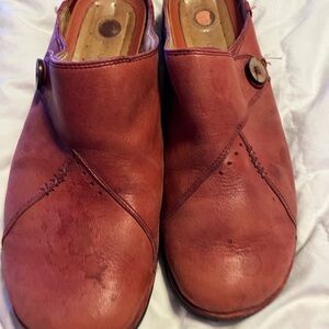 Clarks Women's Red Leather Mules